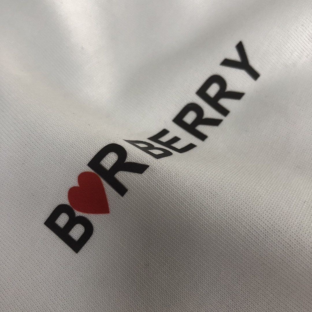 Burberry T-Shirt Style 010 detail view 3