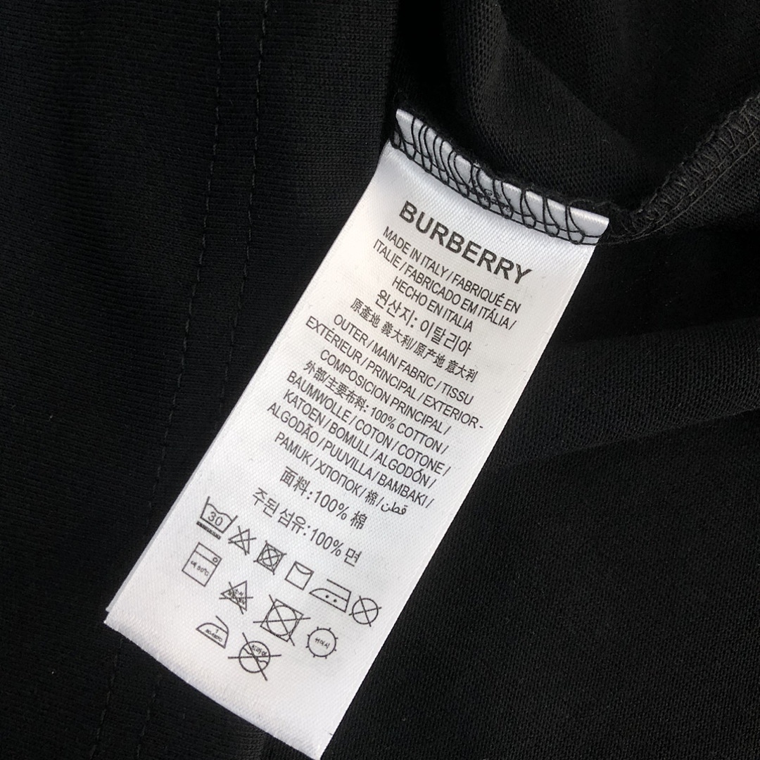 Burberry T-Shirt Style 014 detail view 1
