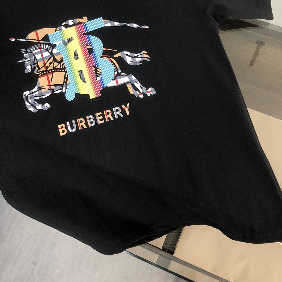 Burberry T-Shirt Style 014 detail view 6