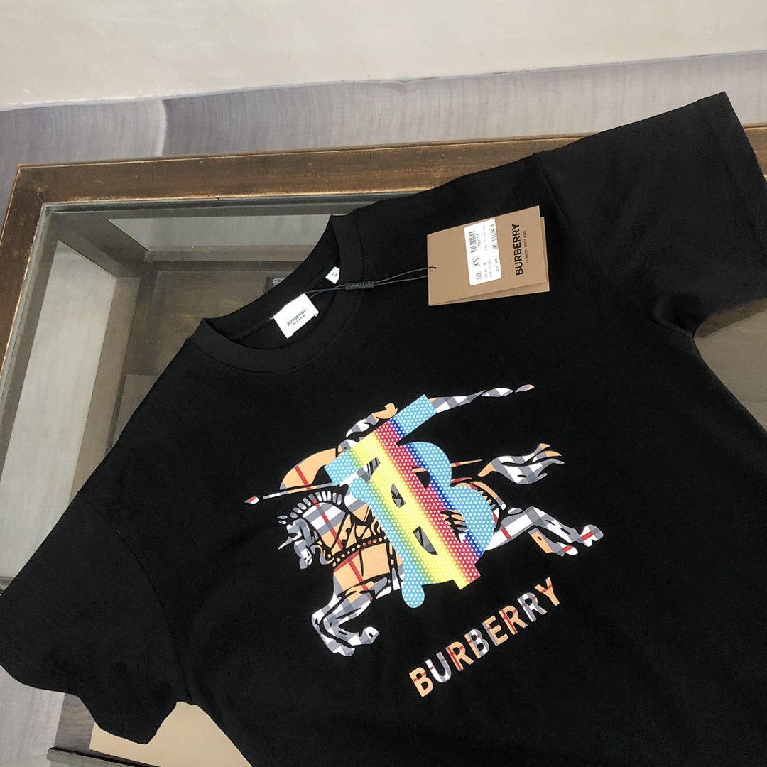 Burberry T-Shirt Style 014 detail view 7