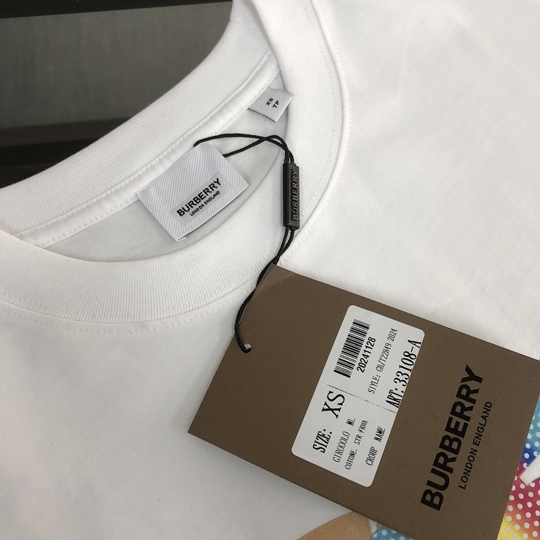Burberry T-Shirt Style 015 detail view 4