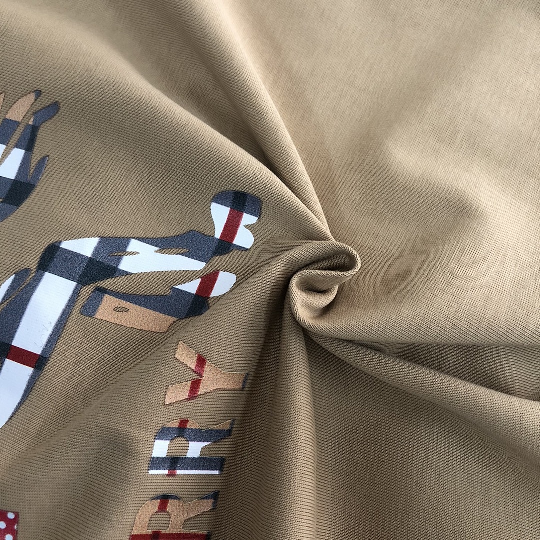 Burberry T-Shirt Style 016 detail view 1