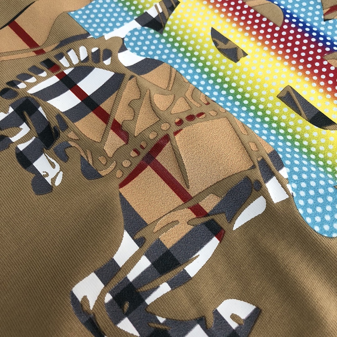 Burberry T-Shirt Style 016 detail view 2