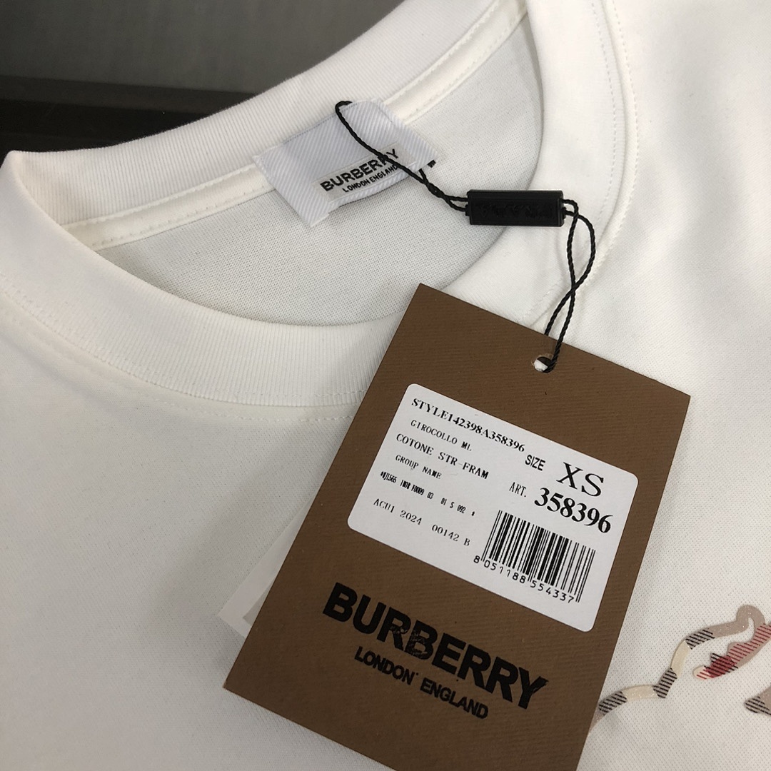 Burberry T-Shirt Style 018 detail view 4