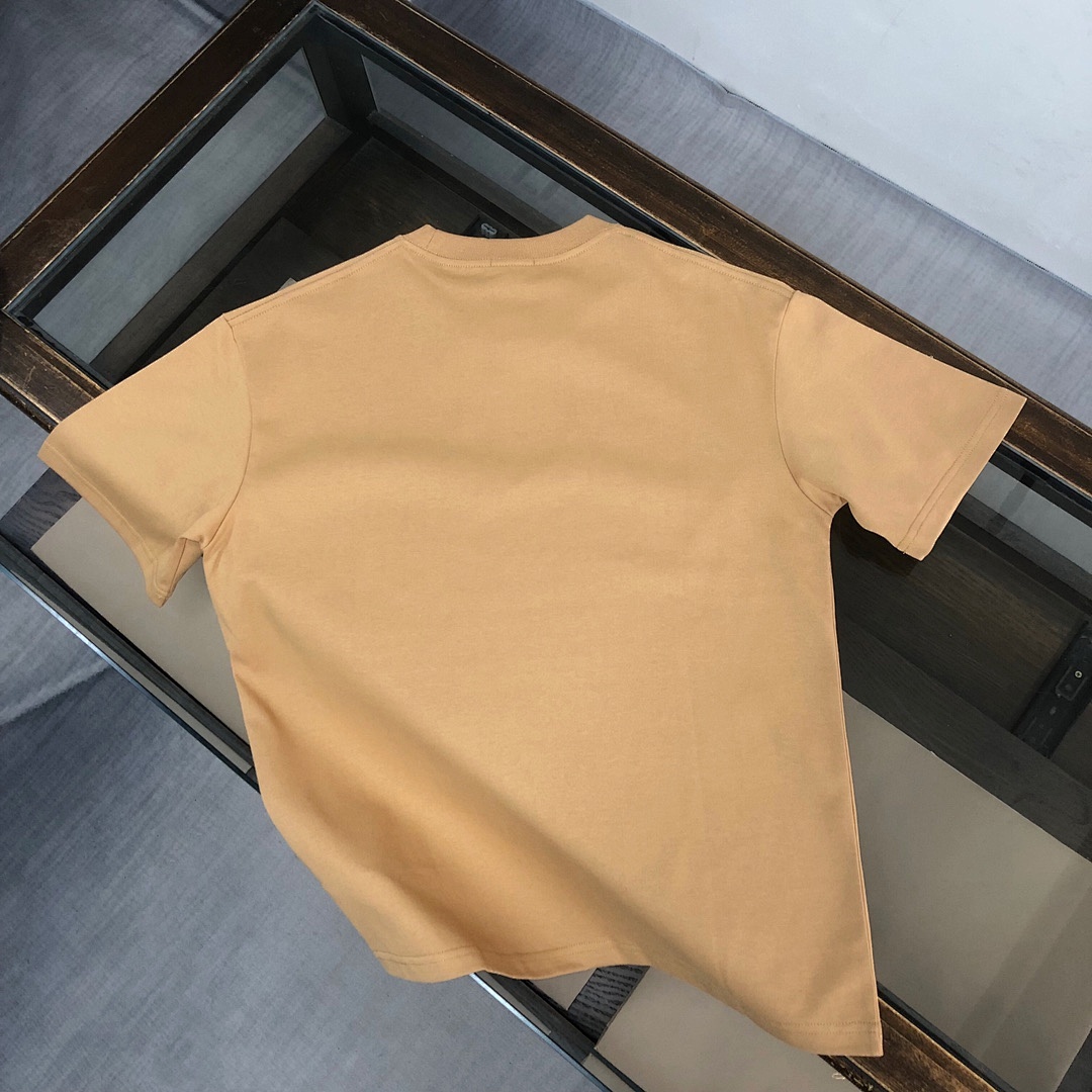 Burberry T-Shirt Style 019 detail view 4