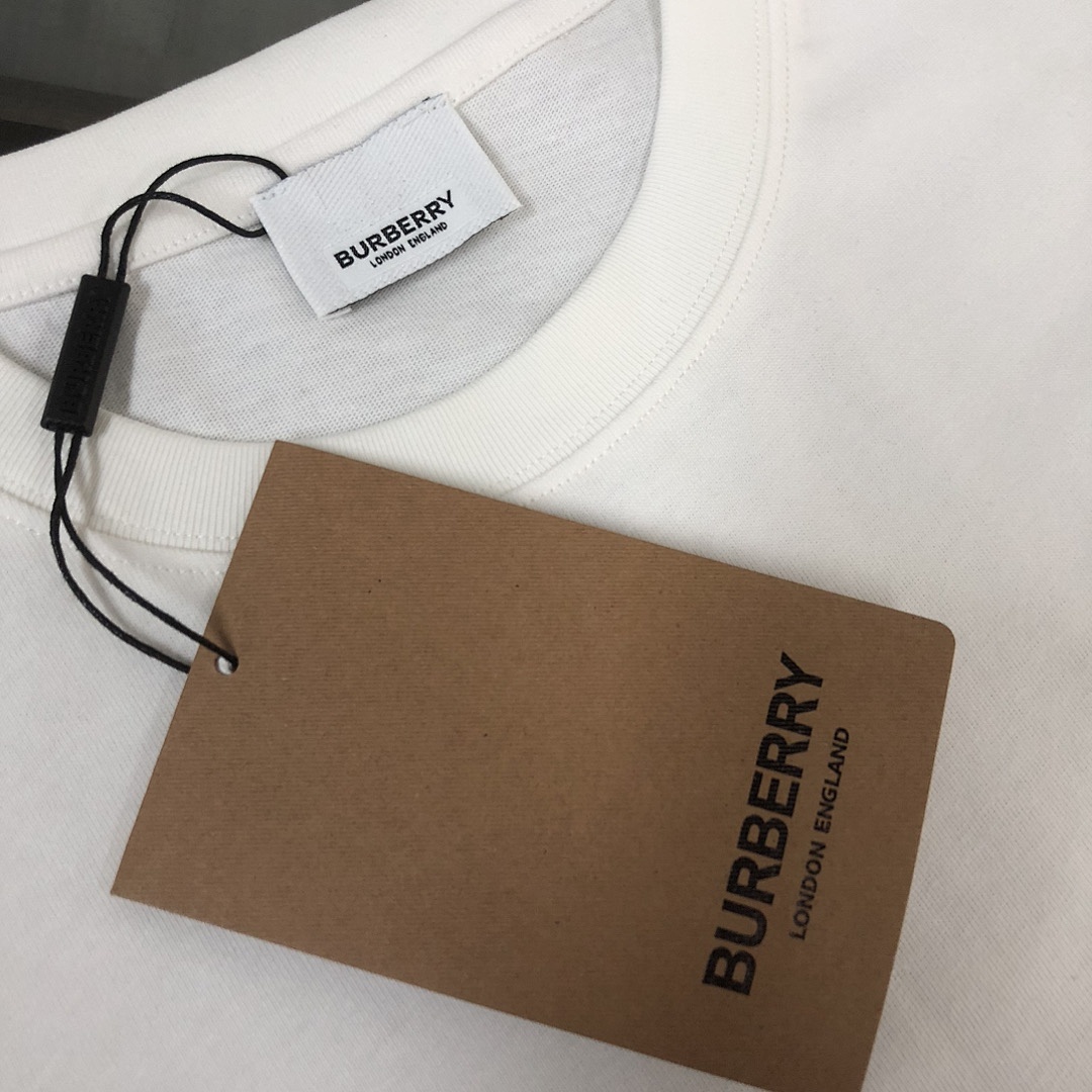 Burberry T-Shirt Style 023 detail view 4