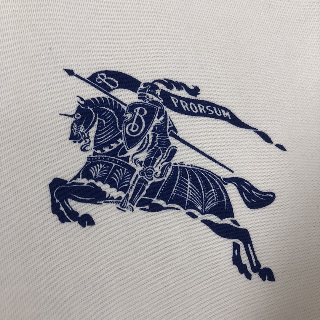 Burberry T-Shirt Style 025 detail view 2