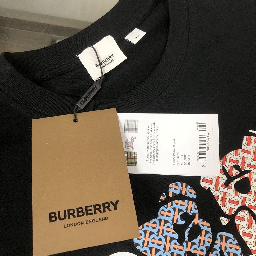 Burberry T-Shirt Style 026 detail view 3