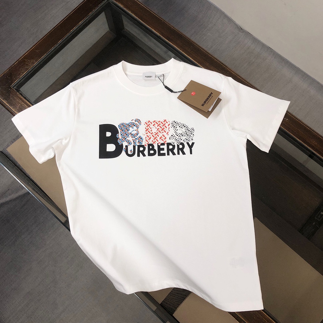 Burberry T-Shirt Style 027 detail view 7