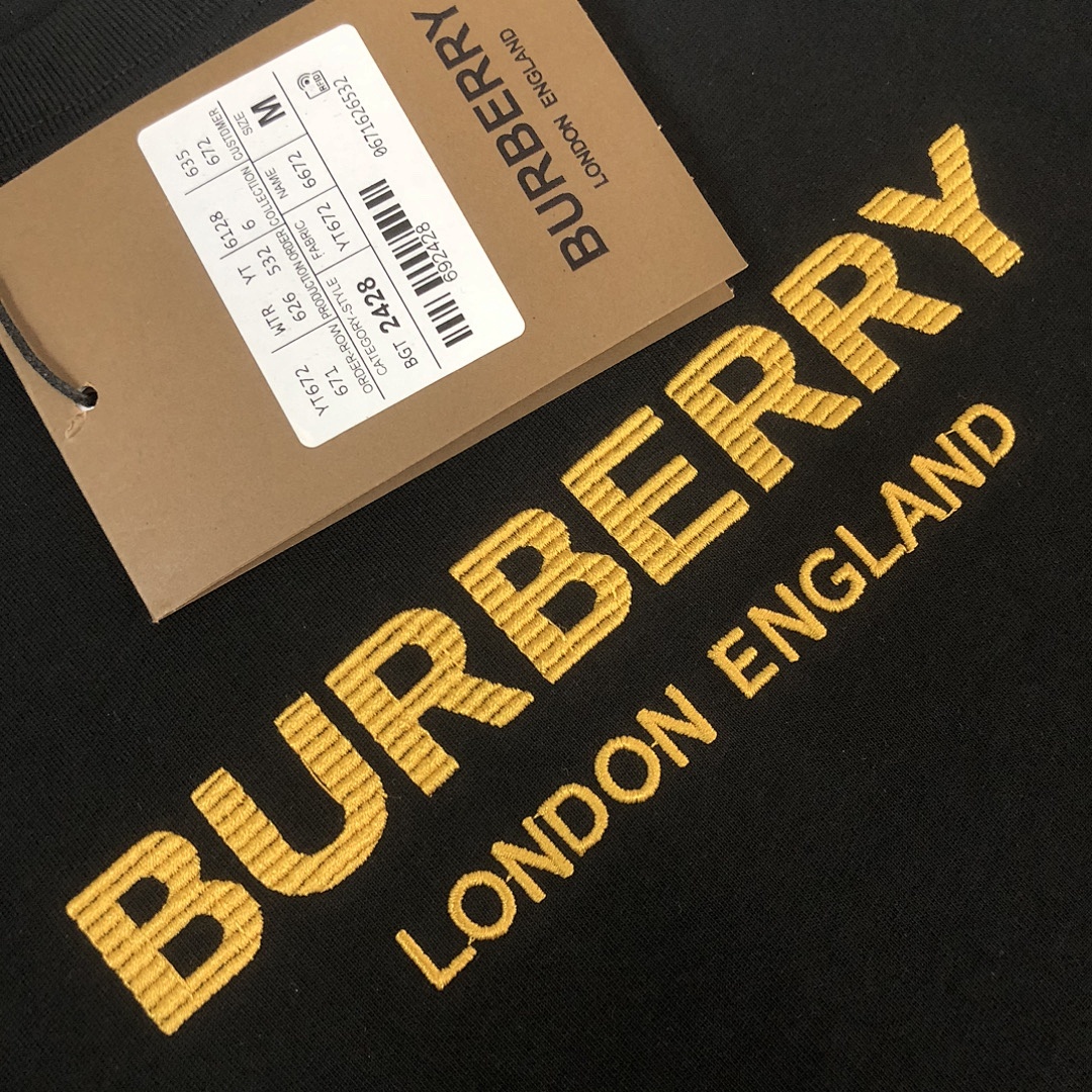 Burberry T-Shirt Style 028 detail view 1