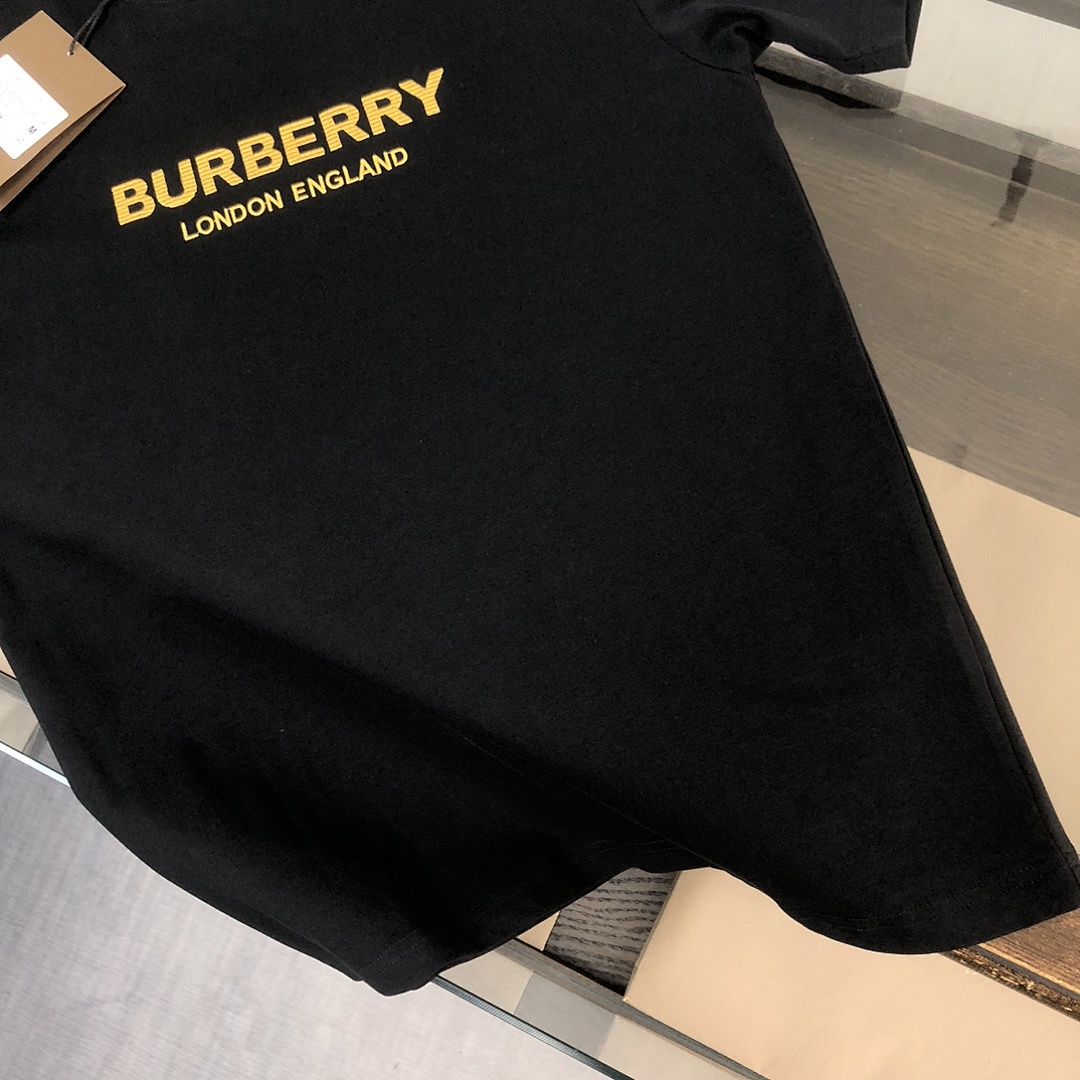 Burberry T-Shirt Style 028 detail view 6