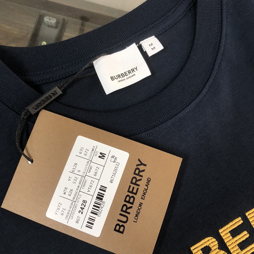 Burberry T-Shirt Style 029 detail view 3