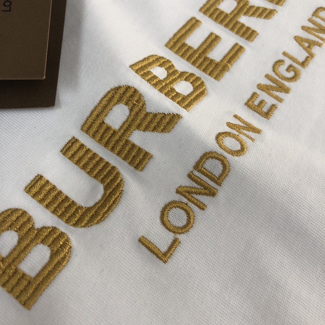 Burberry T-Shirt Style 030 detail view 1