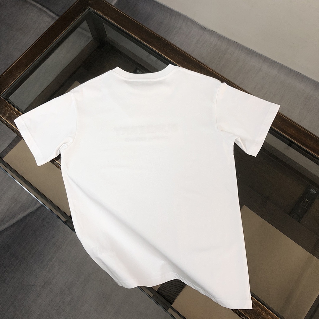 Burberry T-Shirt Style 030 detail view 7