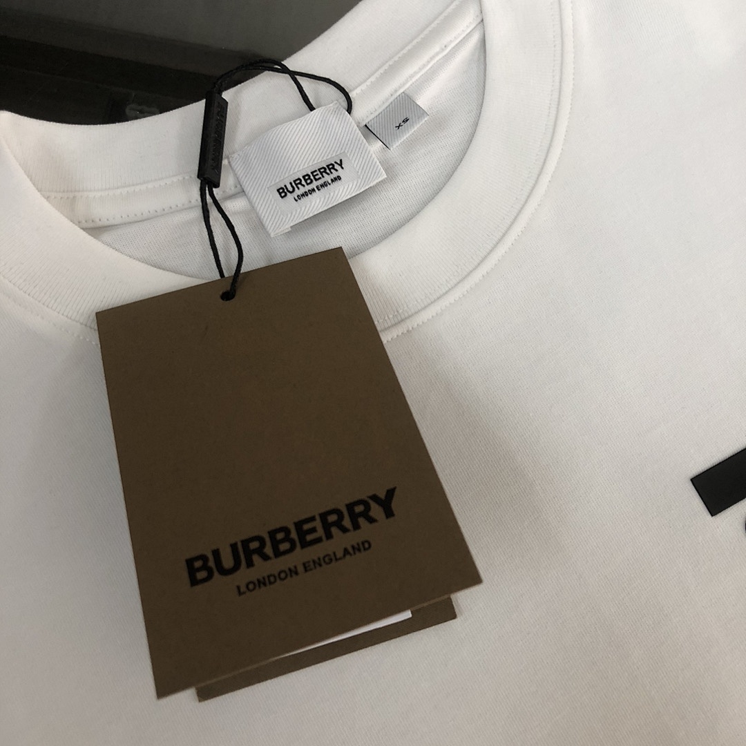 Burberry T-Shirt Style 032 detail view 6