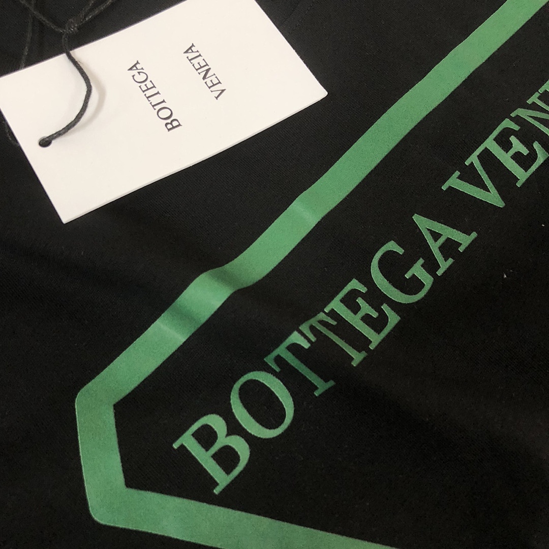 Bottega Veneta T-Shirt Style 002 detail view 6