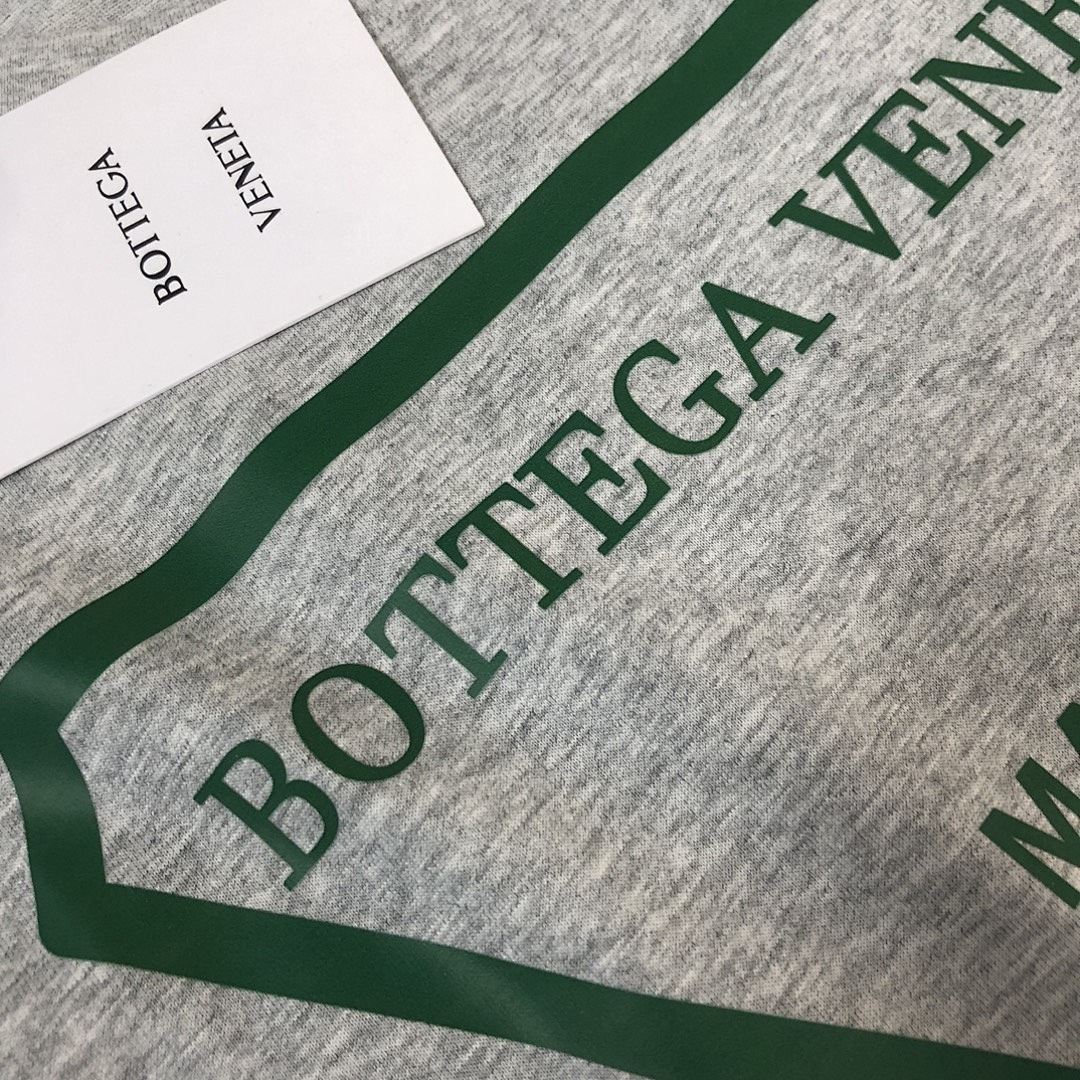 Bottega Veneta T-Shirt Style 003 detail view 2