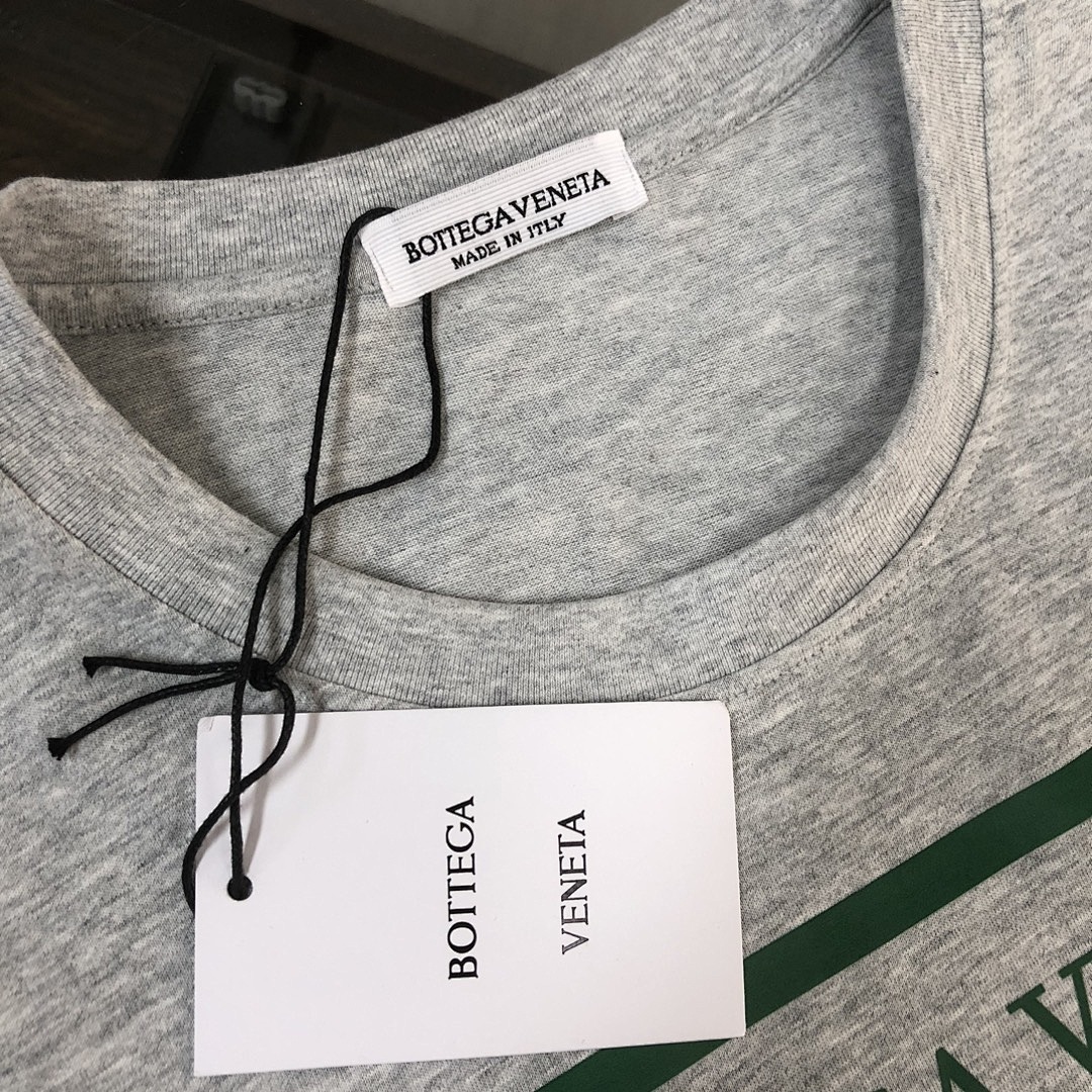 Bottega Veneta T-Shirt Style 003 detail view 4