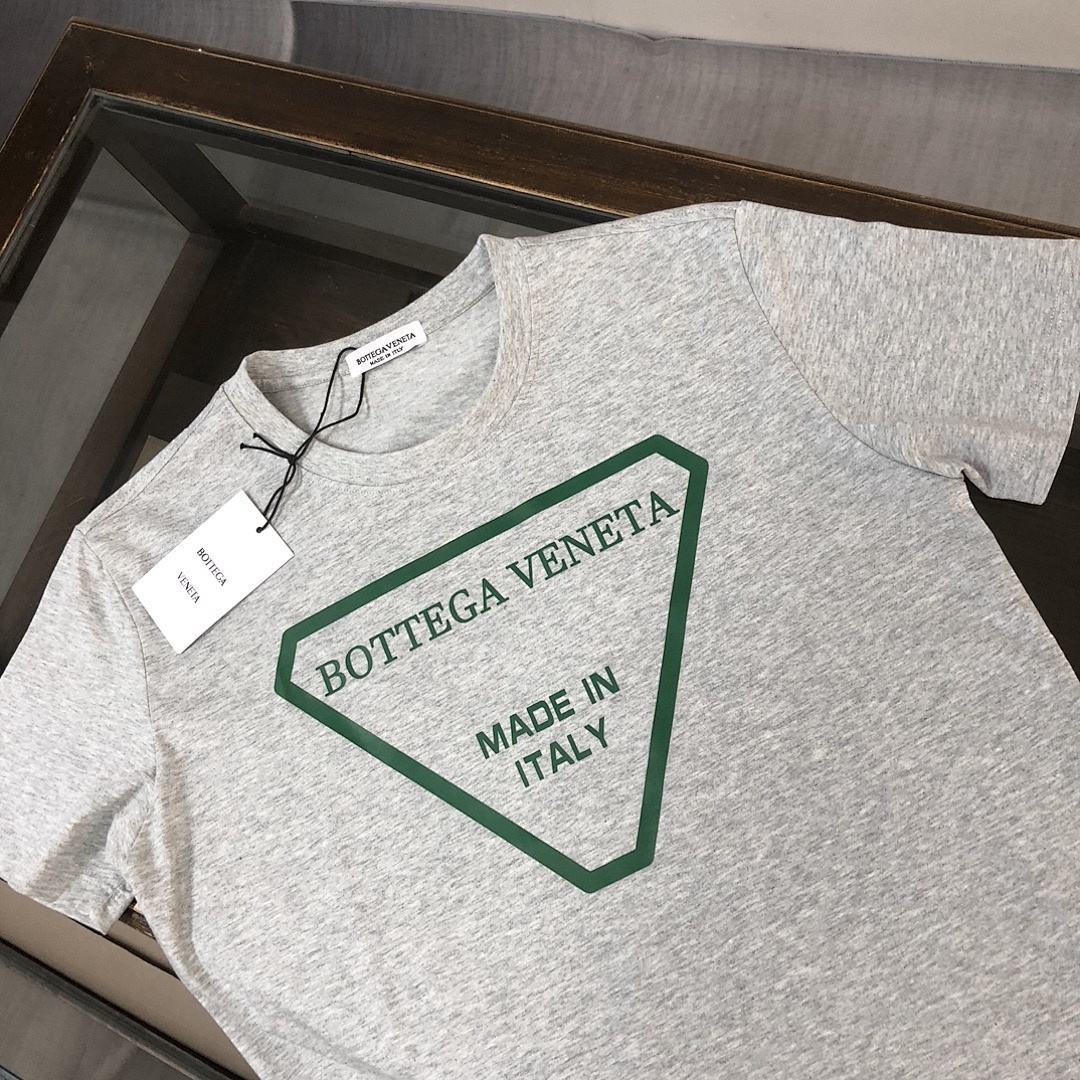 Bottega Veneta T-Shirt Style 003 detail view 5