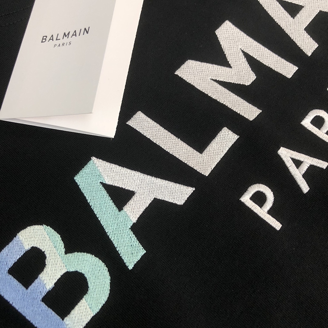 Balmain T-Shirt detail view 1