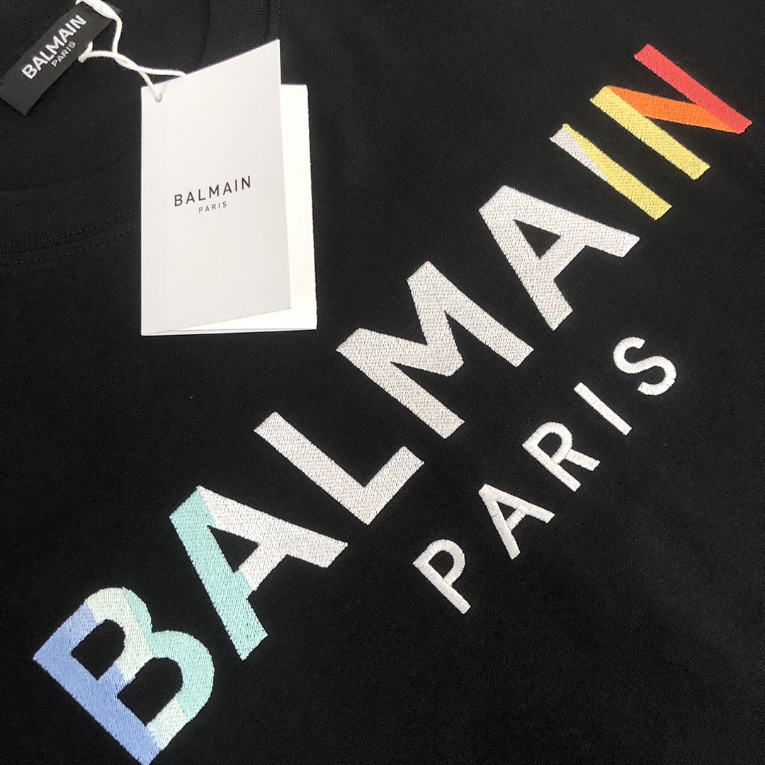 Balmain T-Shirt detail view 3