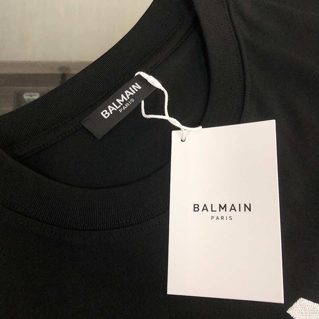 Balmain T-Shirt detail view 4