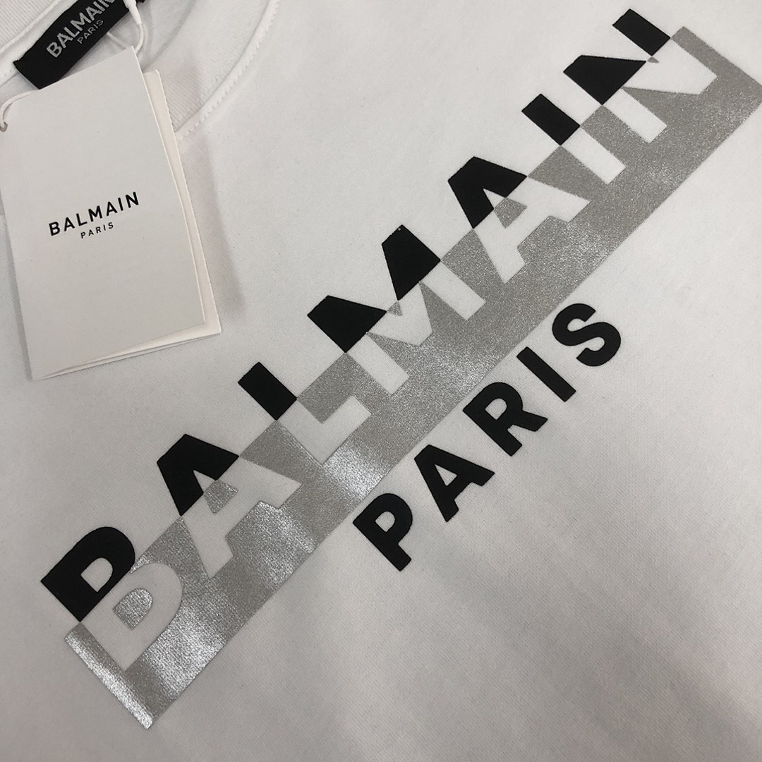 Balmain T-Shirt Style 005 detail view 2