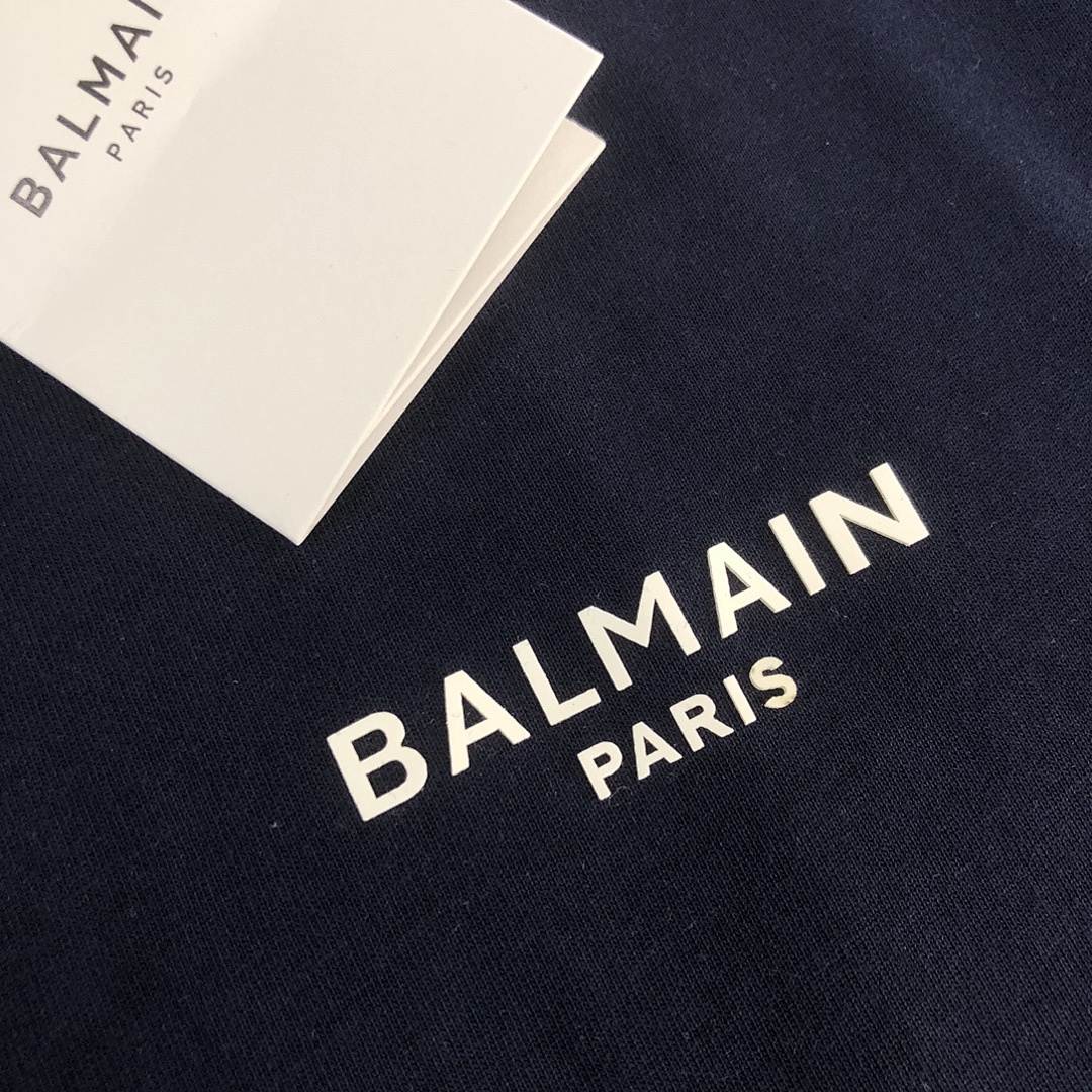 Balmain T-Shirt Style 009 detail view 1