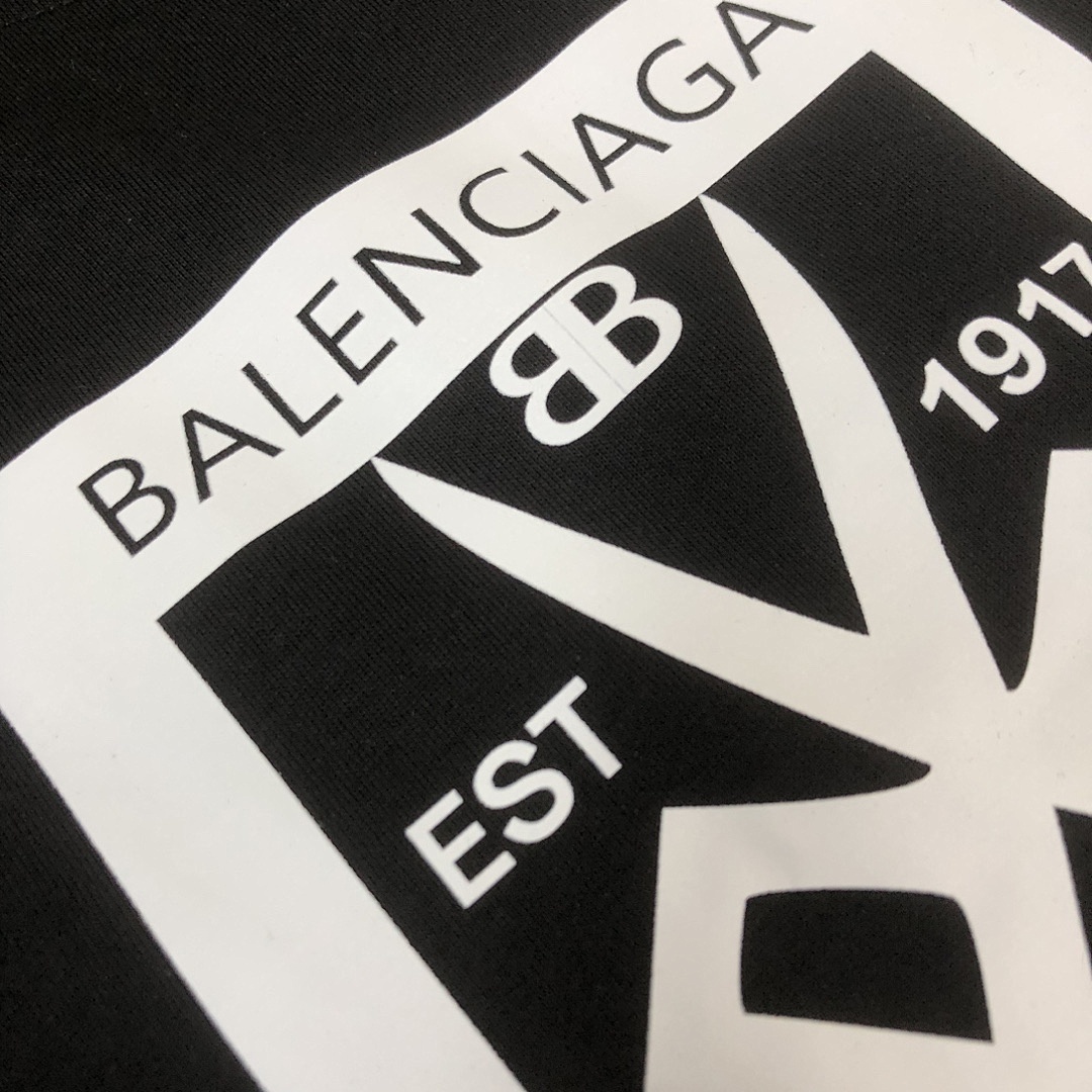 Balenciaga T-Shirt Style 112 detail view 5