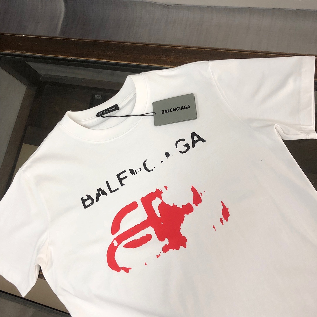 Balenciaga T-Shirt Style 116 detail view 7