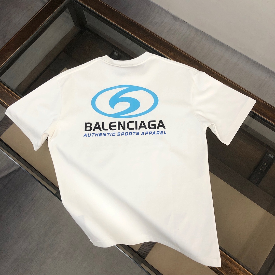 Balenciaga T-Shirt Style 119 detail view 6