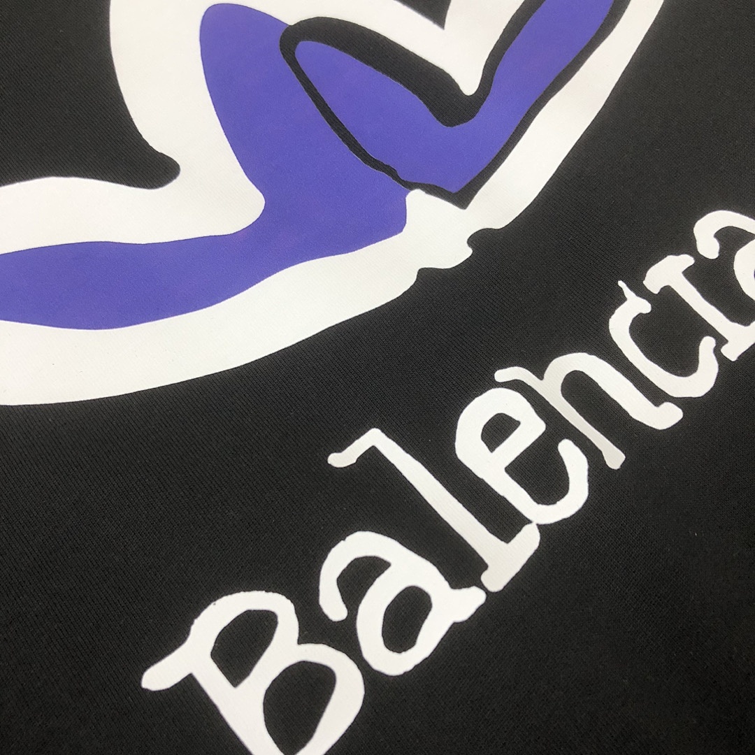 Balenciaga T-Shirt Style 123 detail view 1