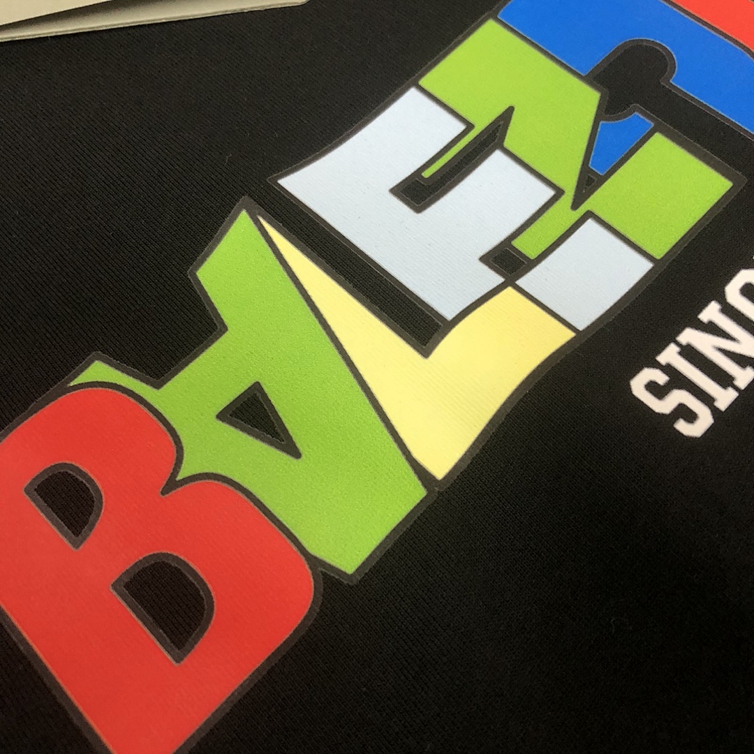 Balenciaga T-Shirt Style 125 detail view 1