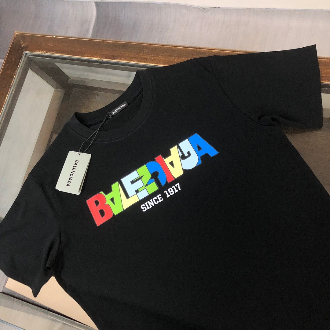 Balenciaga T-Shirt Style 125 detail view 6