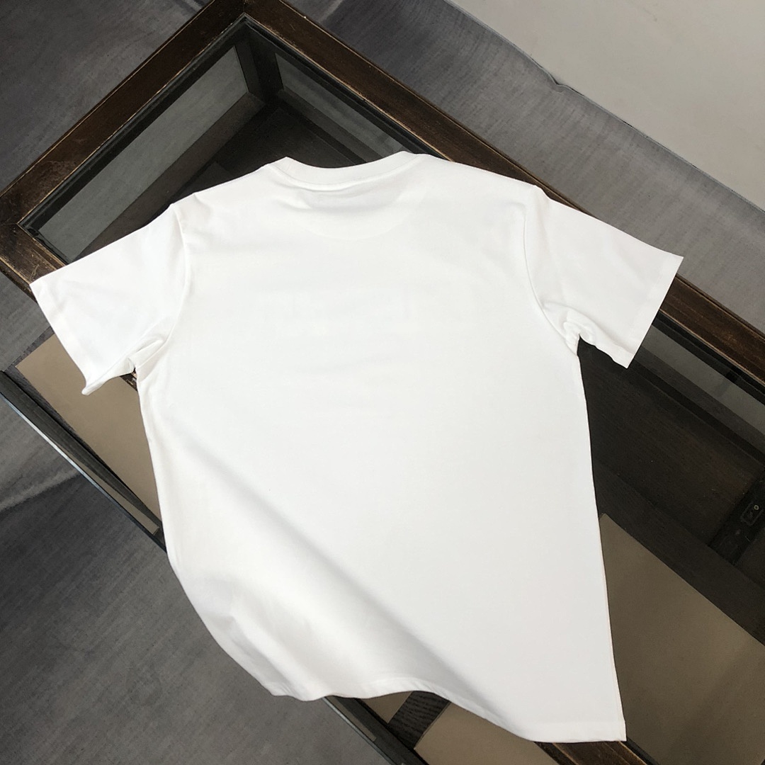 Balenciaga T-Shirt Style 126 detail view 6
