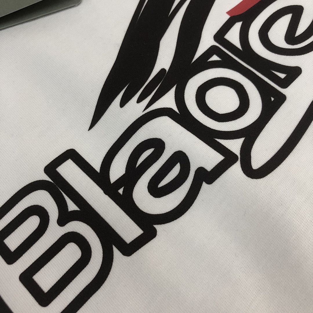 Balenciaga T-Shirt Style 127 detail view 1