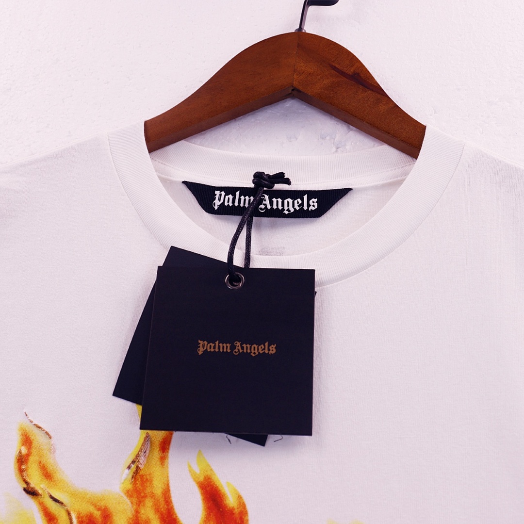 Palm Angels T-Shirt Style 003 detail view 3