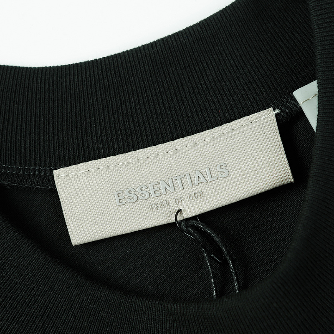 Fear of God T-Shirt Style 017 detail view 6