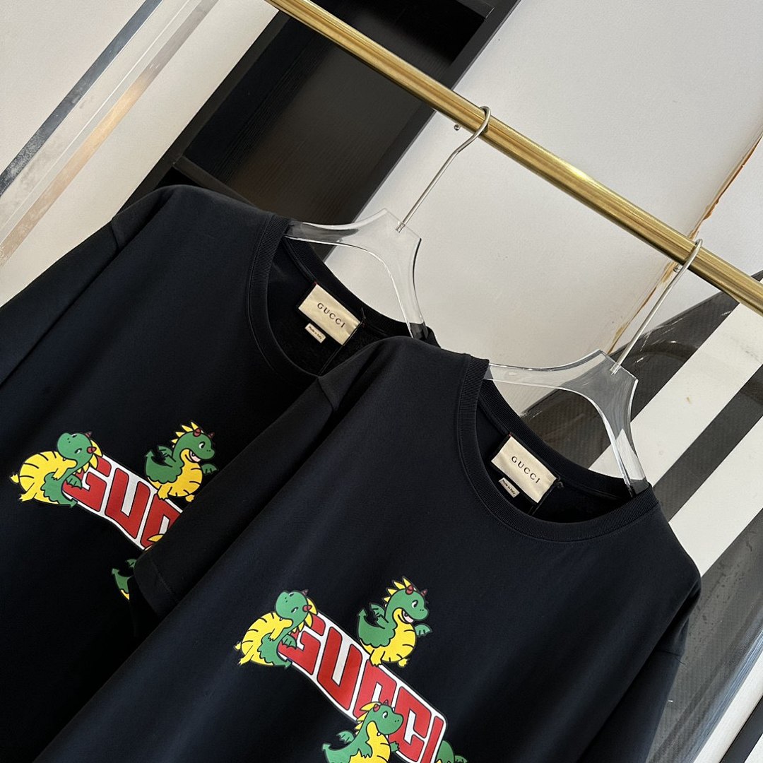 Gucci T-Shirt Style 117 detail view 4