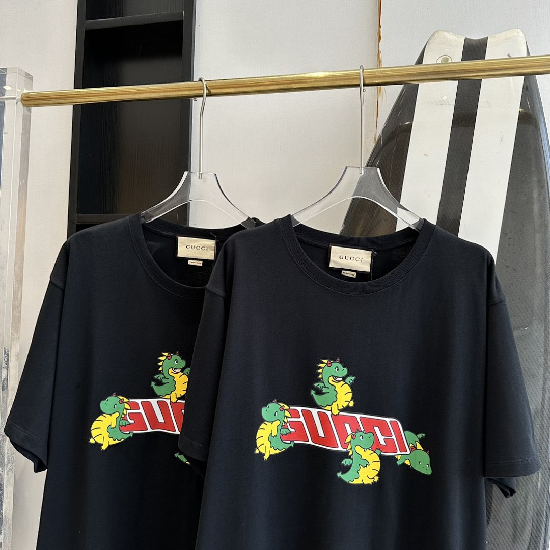Gucci T-Shirt Style 117 detail view 5