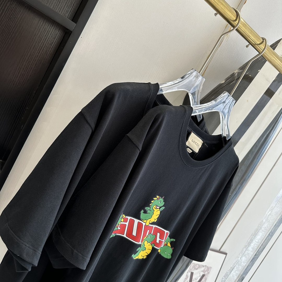 Gucci T-Shirt Style 117 detail view 6