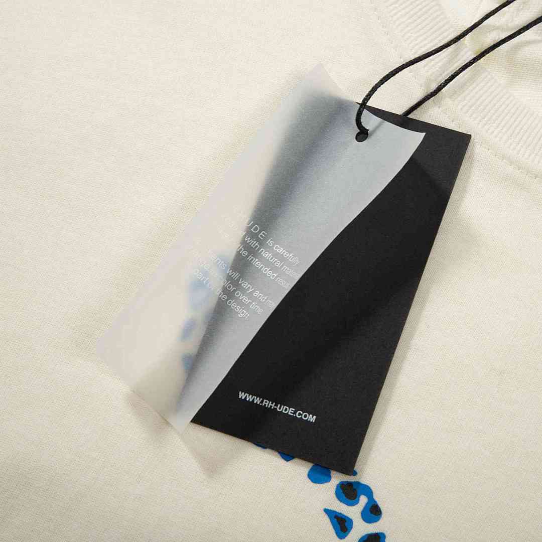 Rhude T-Shirt Style 100 detail view 2