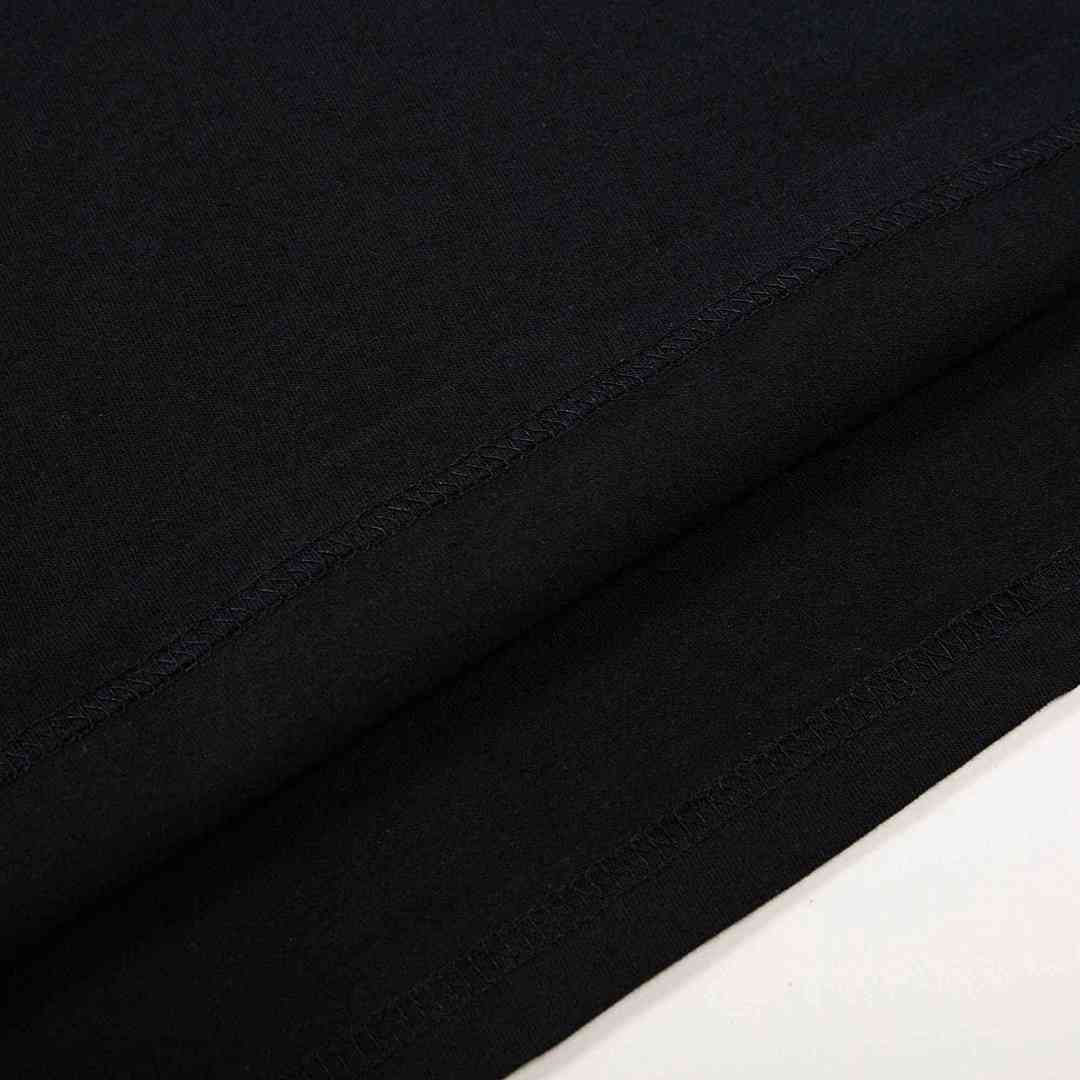 Noah T-Shirt Style 045 main view