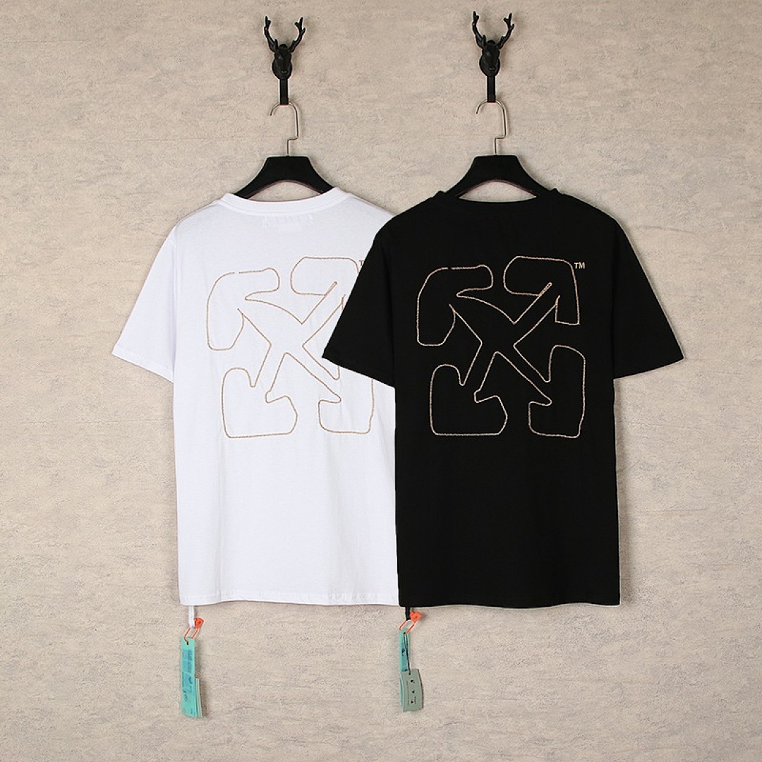 Off-White T-Shirt Style 030 detail view 4