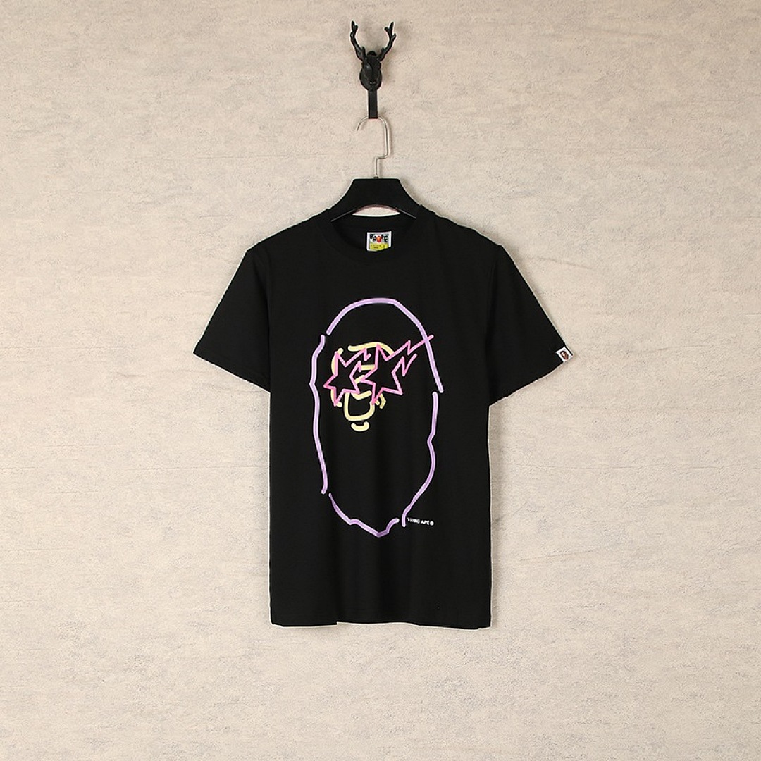 Bape T-Shirt Style 011 detail view 1