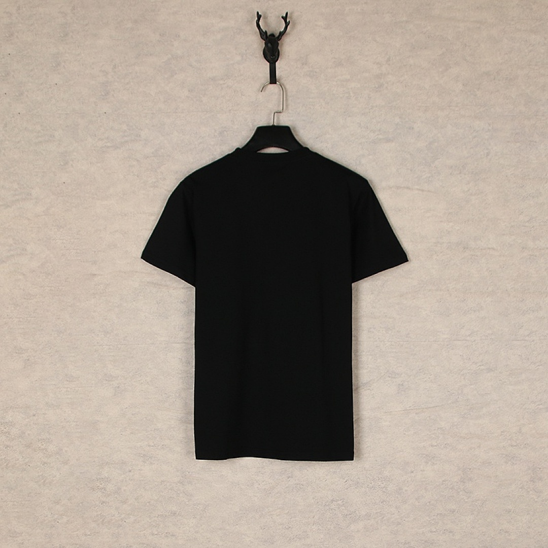 Bape T-Shirt Style 012 detail view 1