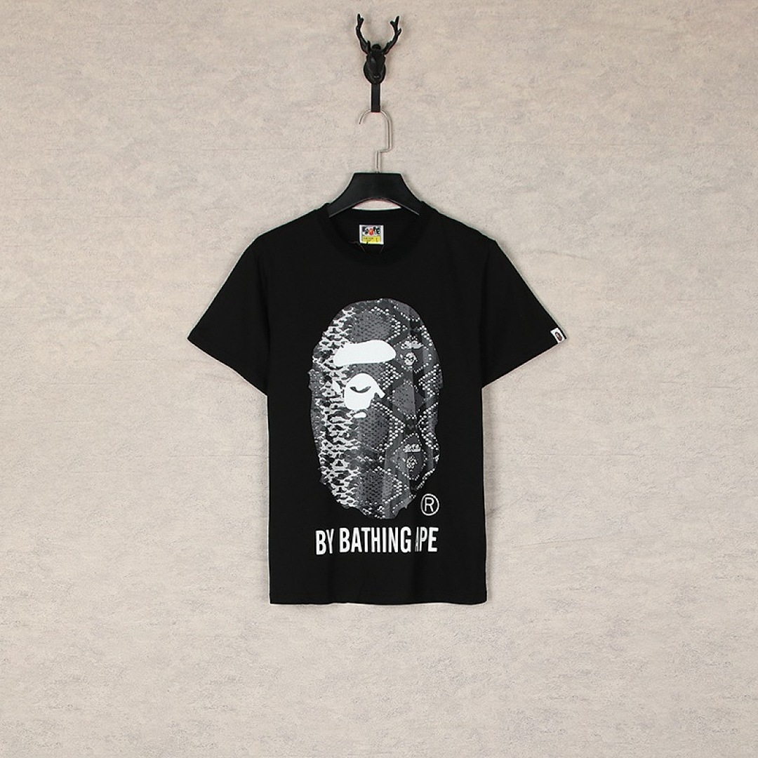 Bape T-Shirt Style 018 detail view 1