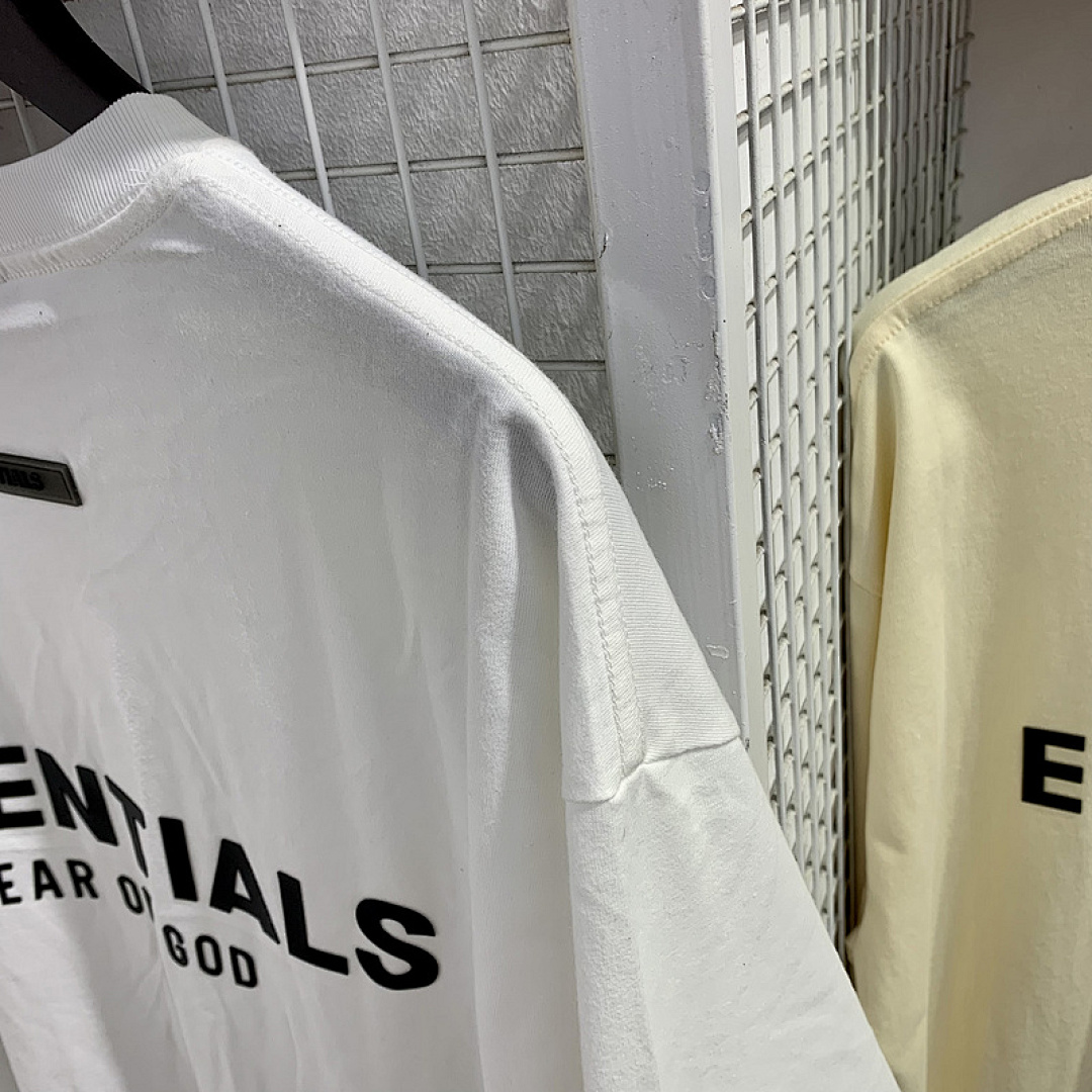 Fear of God T-Shirt Style 028 detail view 5