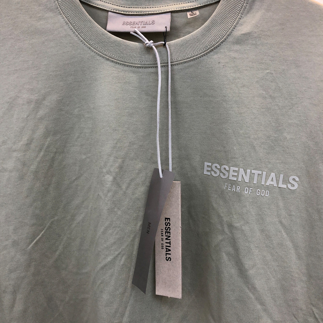 Fear of God T-Shirt Style 031 detail view 5
