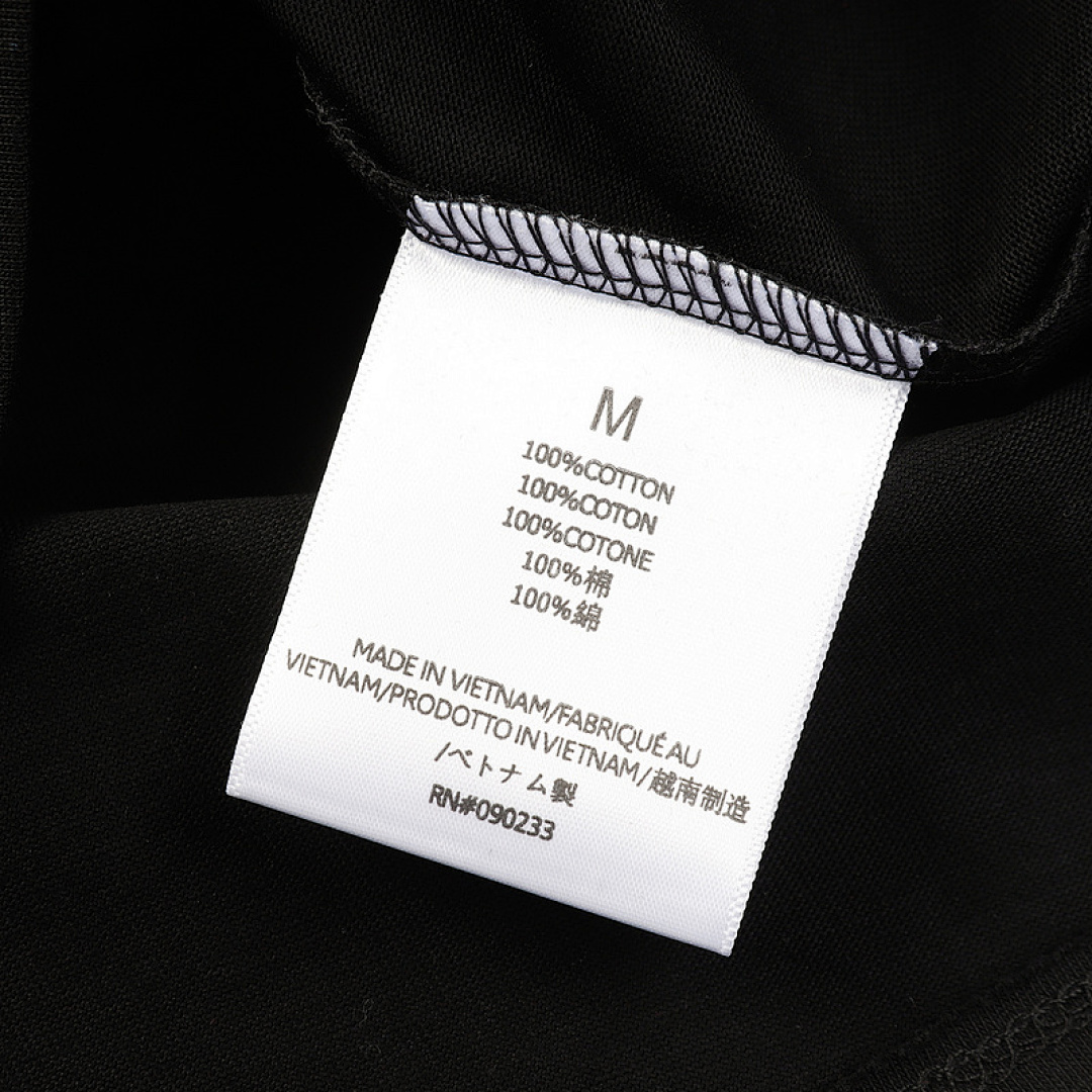 Fear of God T-Shirt Style 045 detail view 6